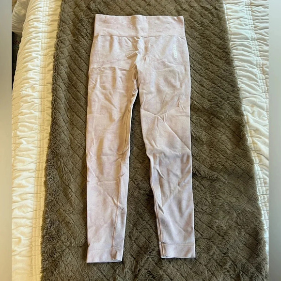 Gymshark Pink Camo Adapt Animal Seamless Leggings - Picture 2 of 5